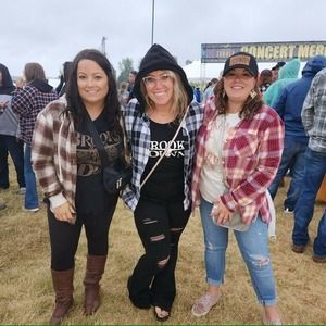 Meet your Posher, Alexia